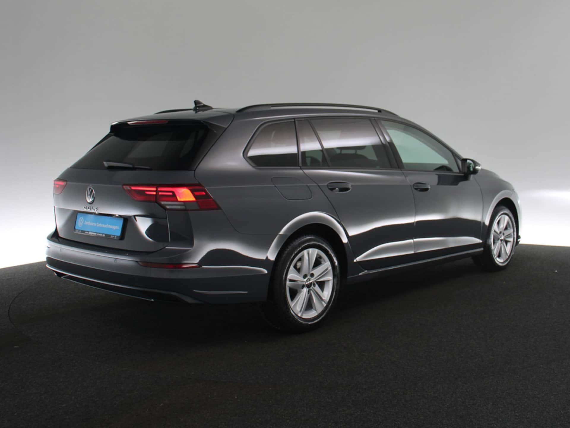 Volkswagen Golf Variant Life