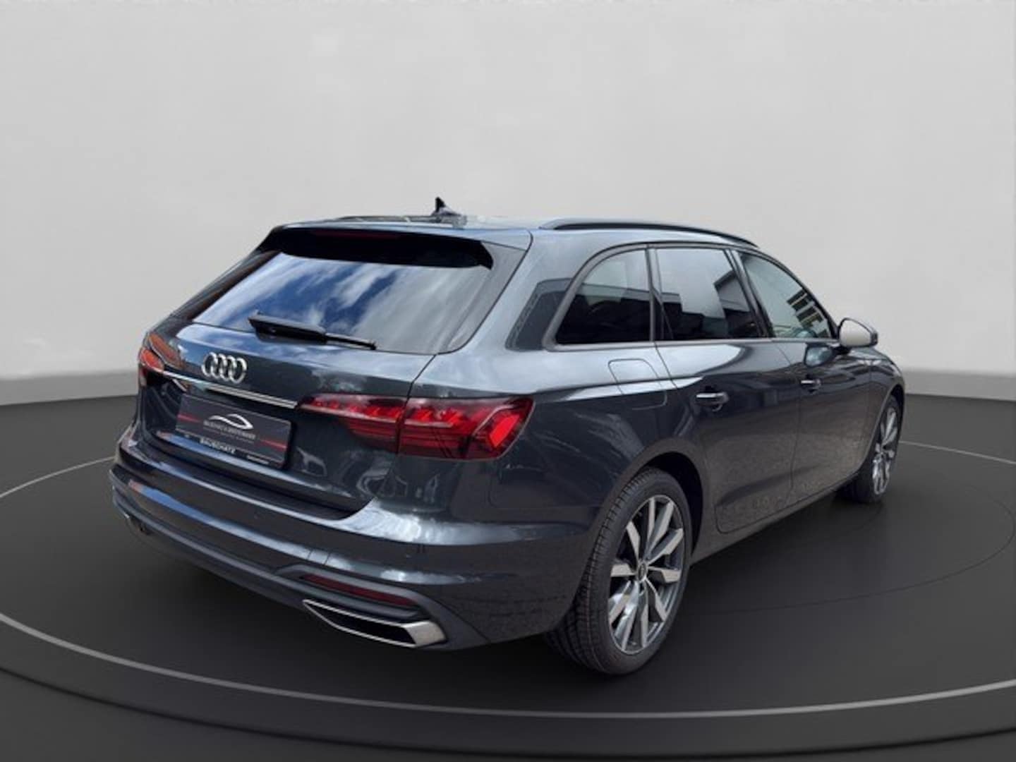 Bild über Audi A4 Avant 40 TFSI S tronic - für weitere Informationen kontaktieren Sie den Audi Partner