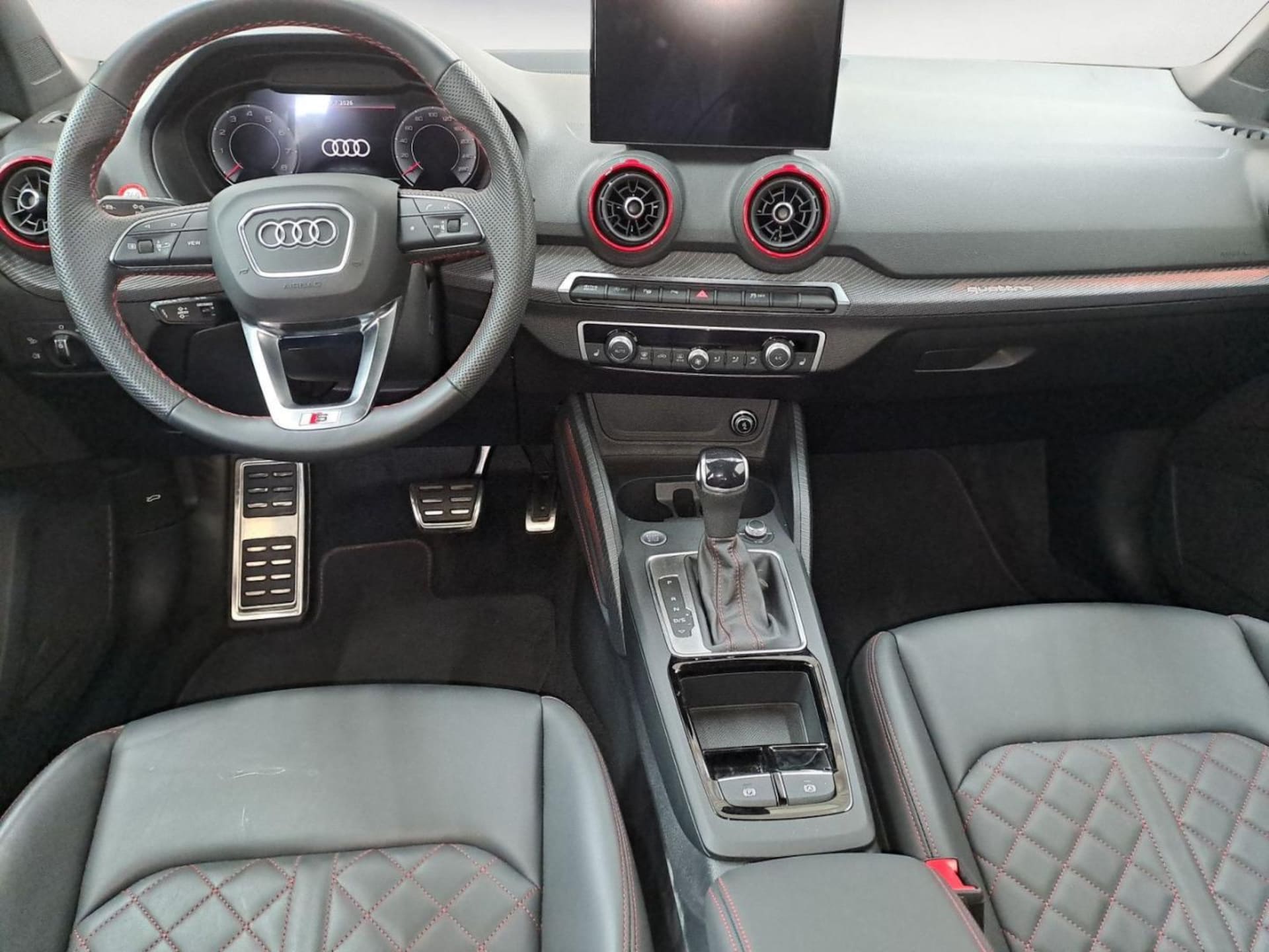 Audi Q2 S line
