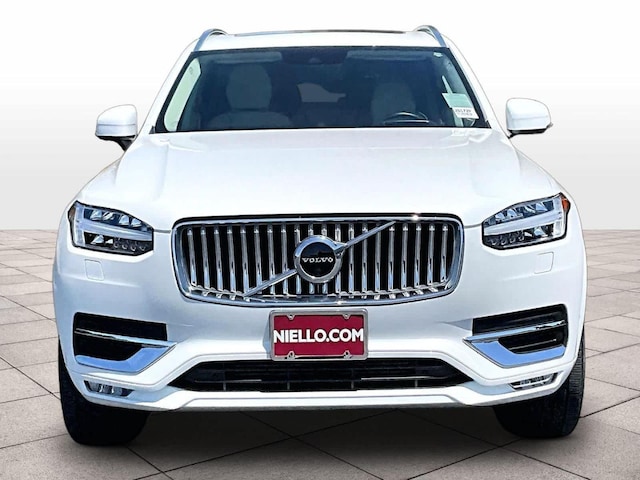 2022 Volvo XC90