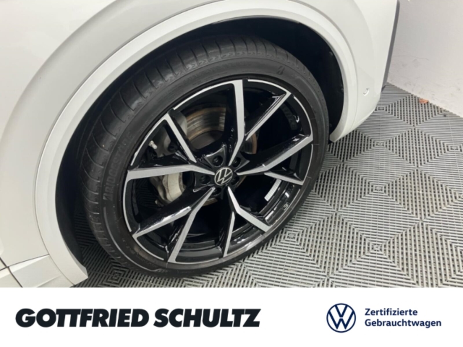 Volkswagen Touareg – Bild 10