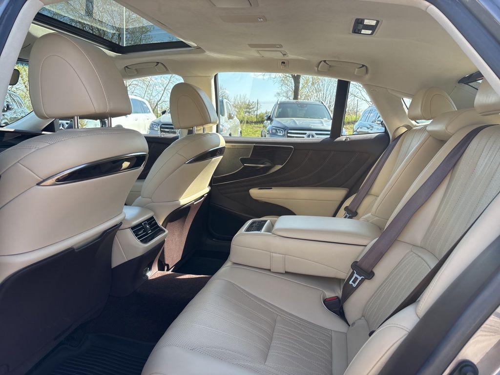 2019 Lexus LS Base - Photo 12