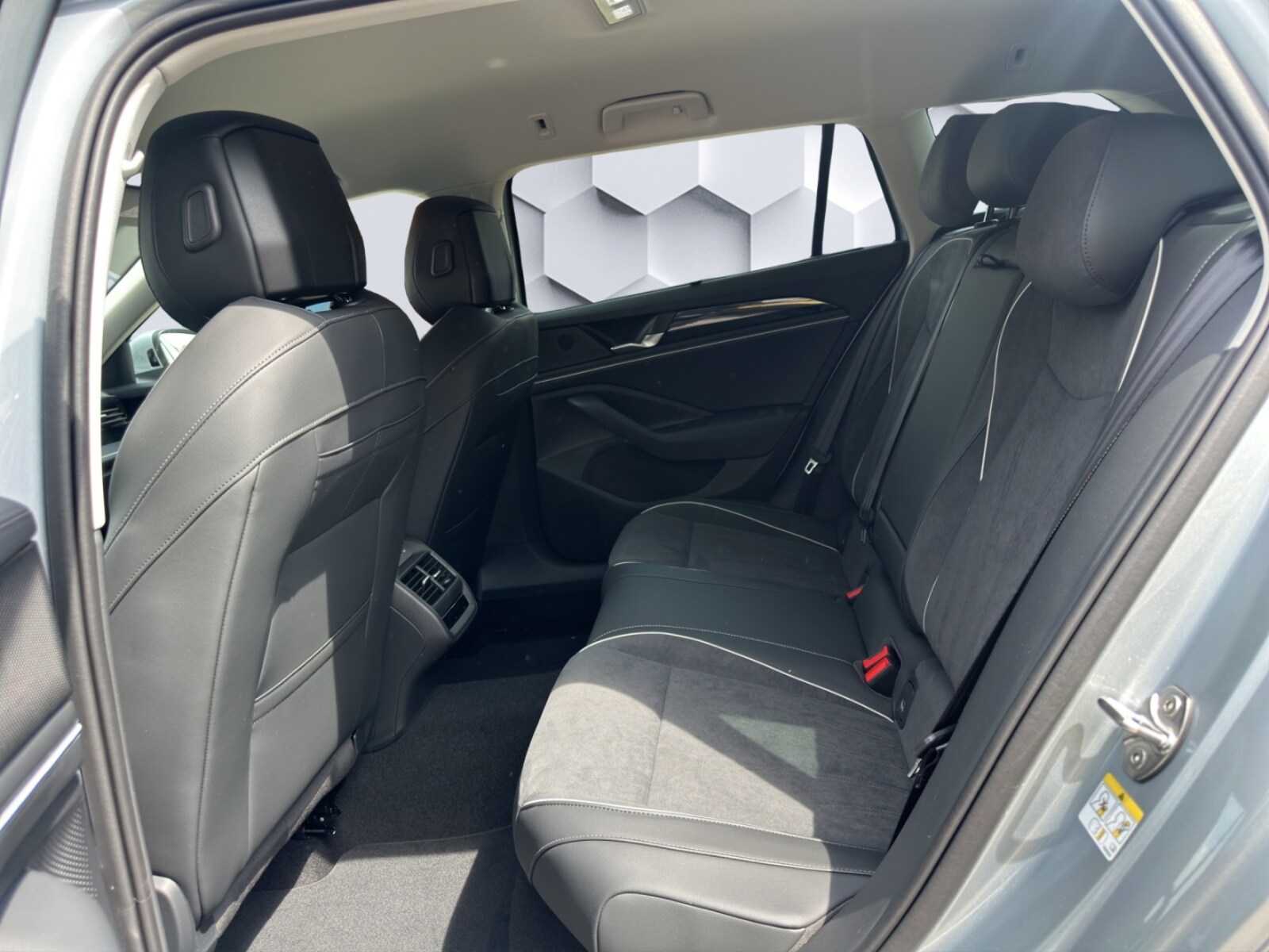 Volkswagen Passat – Bild 13