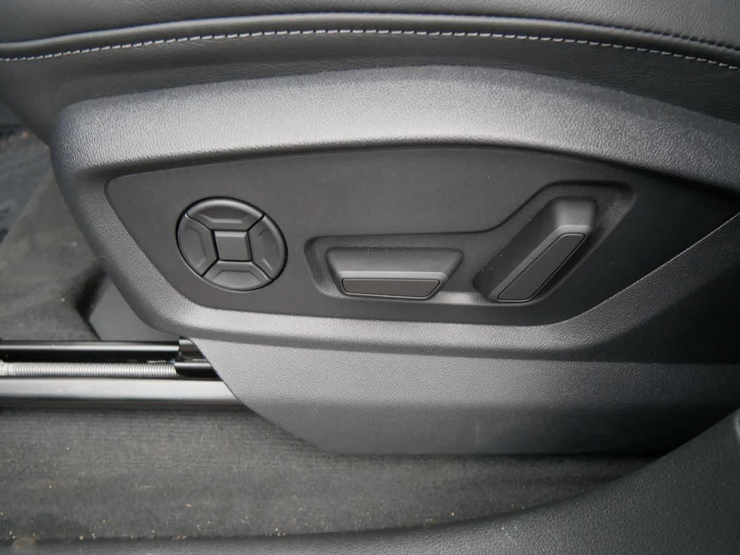 2026 Audi Q8 Premium Plus - Photo 14