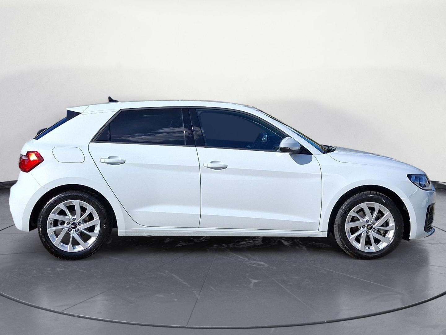 Bild über Audi A1 Sportback advanced 30 TFSI Schaltgetriebe - für weitere Informationen kontaktieren Sie den Audi Partner