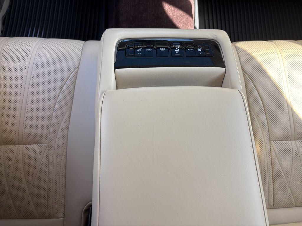 2019 Lexus LS Base - Photo 14