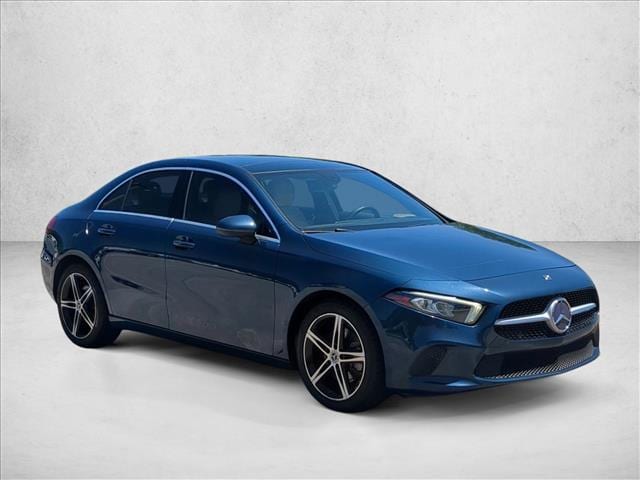 2019 Mercedes-Benz A 220