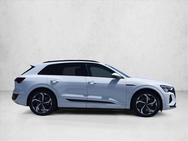 2024 Audi Q8 e-tron