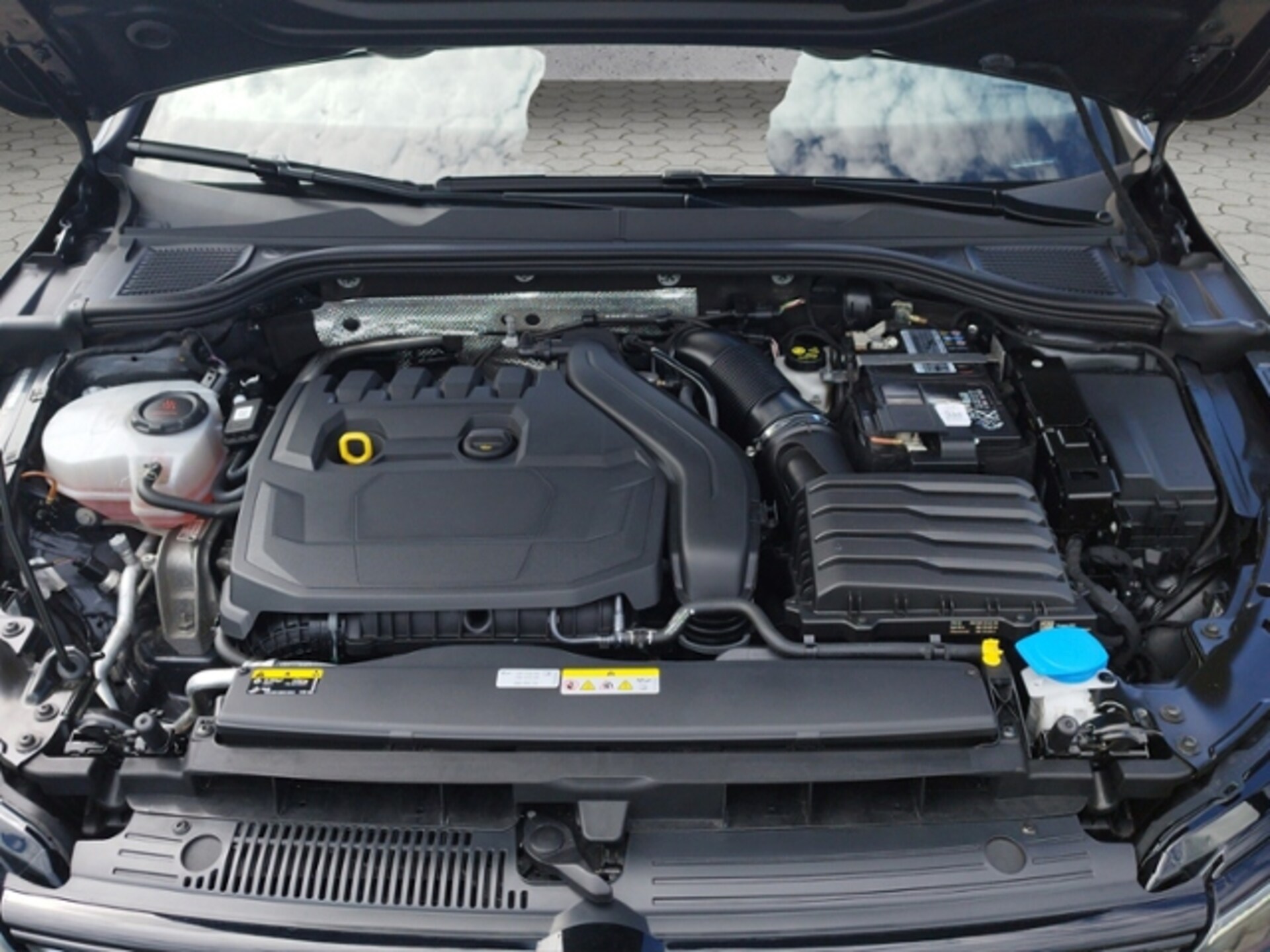 Volkswagen Golf Variant R-Line