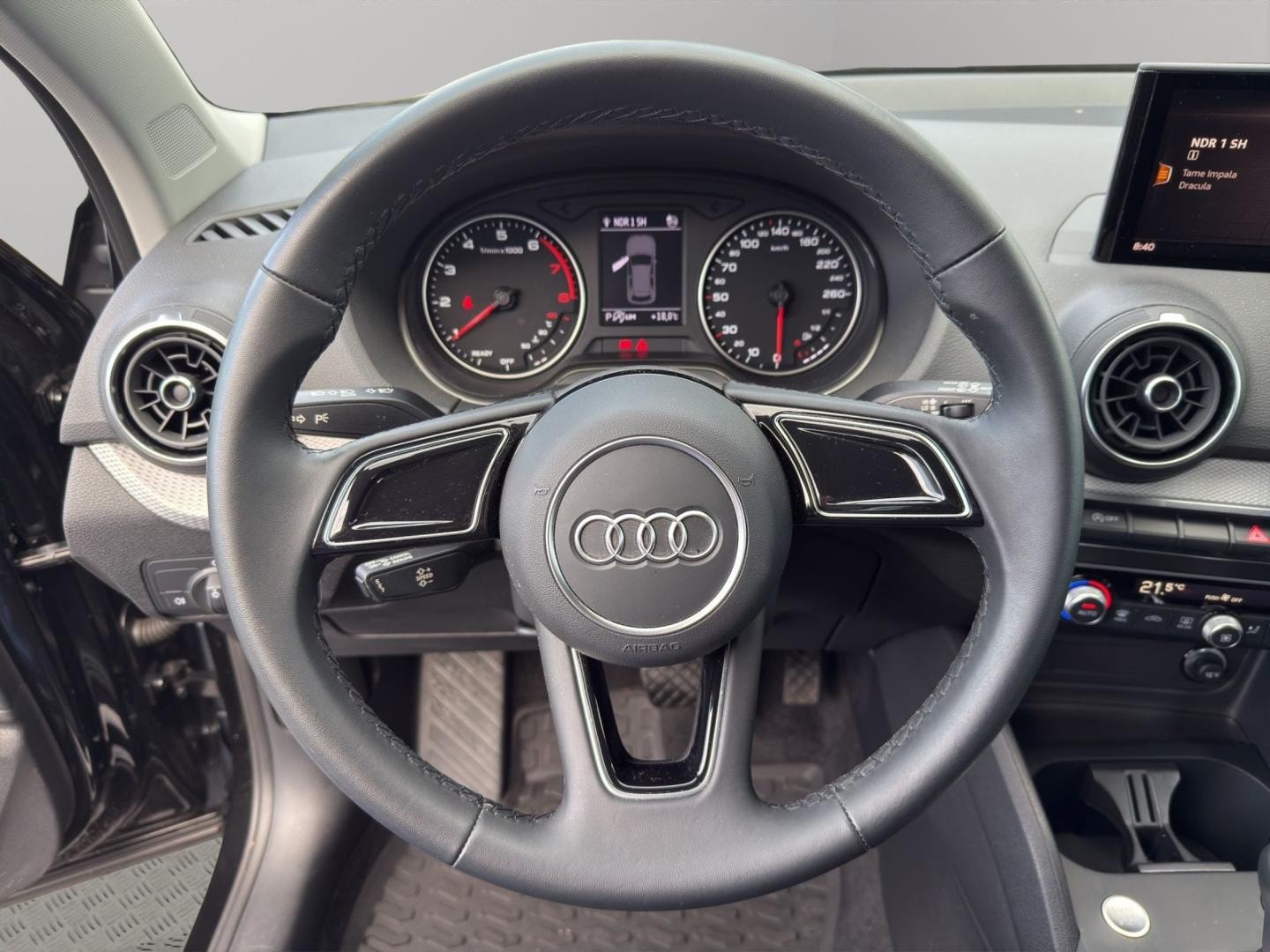 Bild über Audi Q2 35 TFSI S tronic - für weitere Informationen kontaktieren Sie den Audi Partner