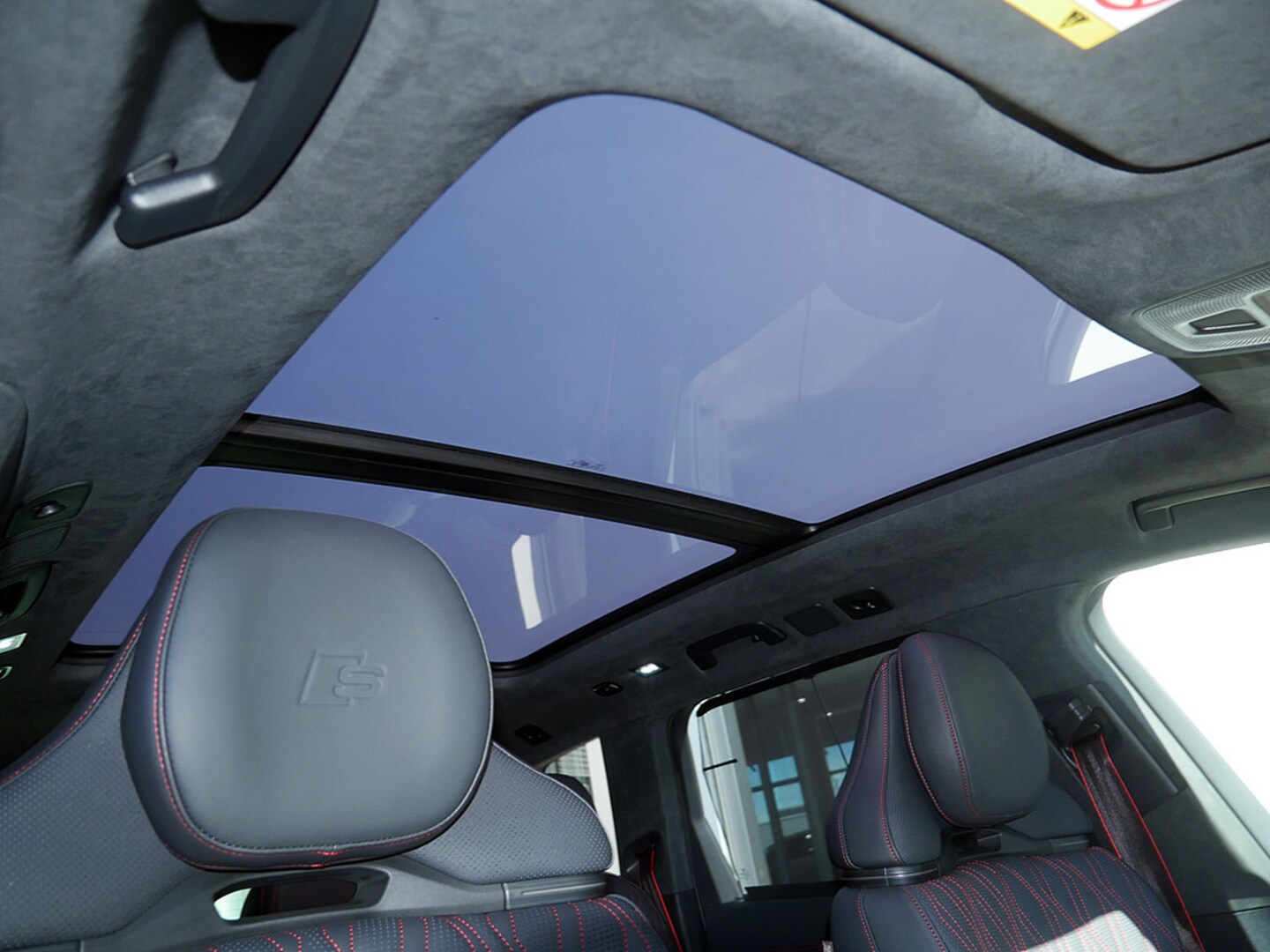 Bild über Audi Q7 SUV TDI quattro 220 kW tiptronic - für weitere Informationen kontaktieren Sie den Audi Partner