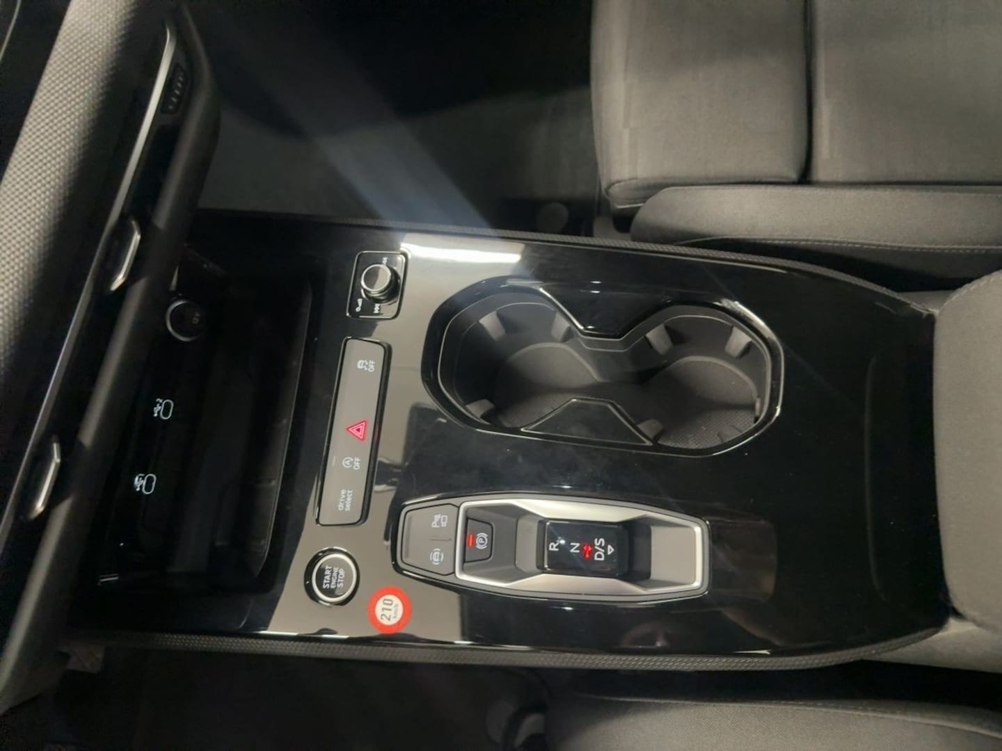 Bild über Audi A5 Limousine TFSI 150 kW S tronic - für weitere Informationen kontaktieren Sie den Audi Partner