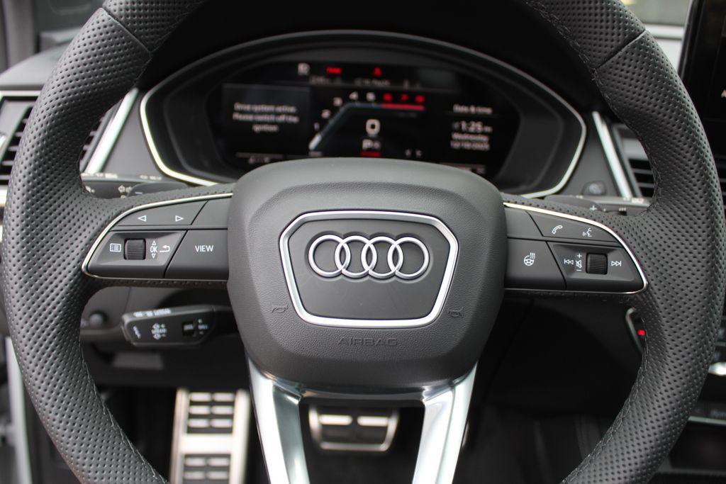 2025 Audi SQ5 Premium Plus - Photo 12