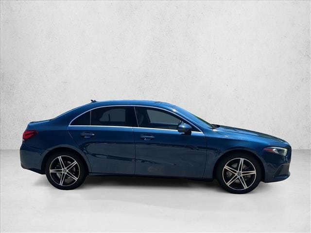 2019 Mercedes-Benz A 220