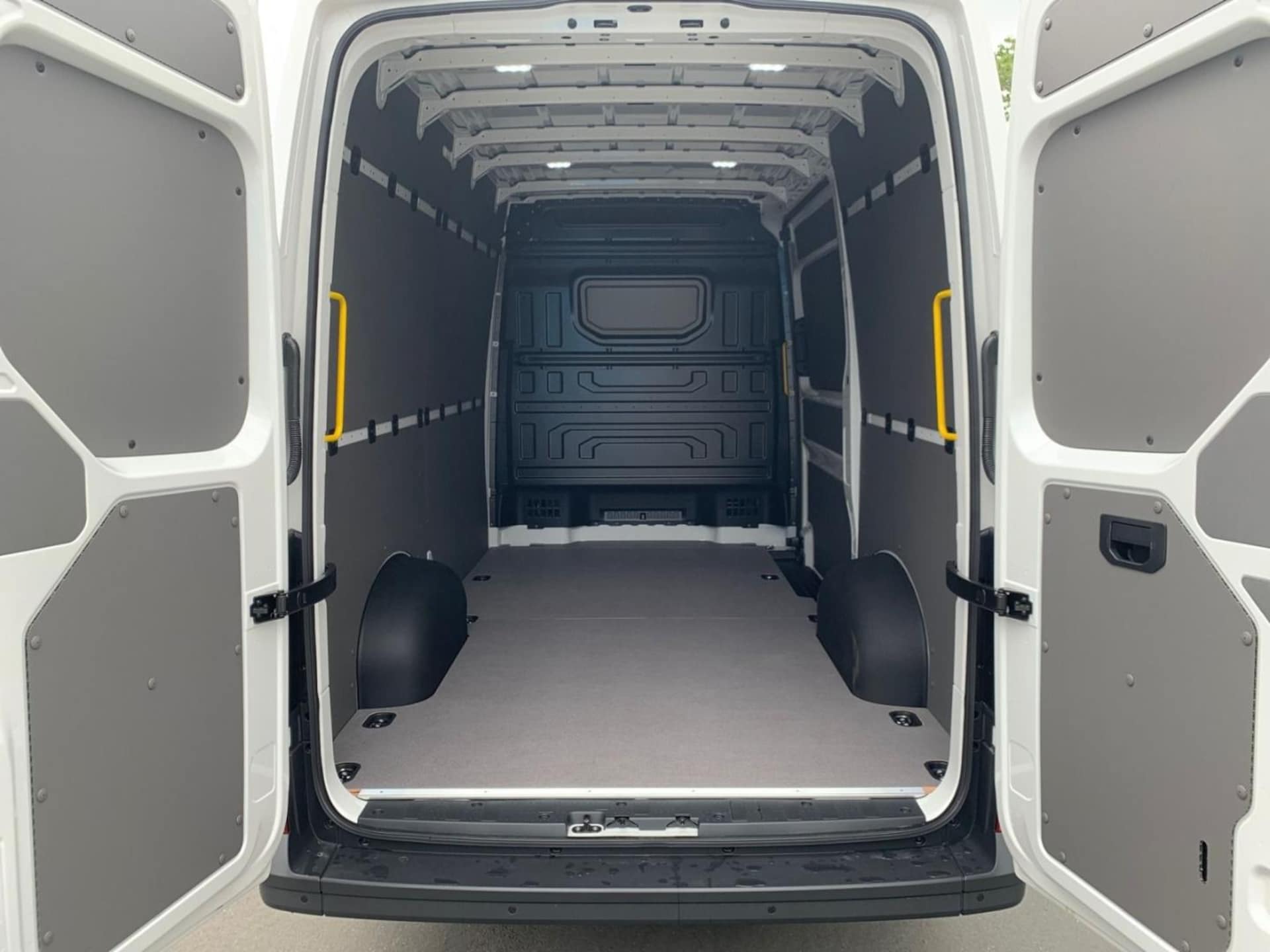 Volkswagen Crafter Kasten mittlerer Radstand