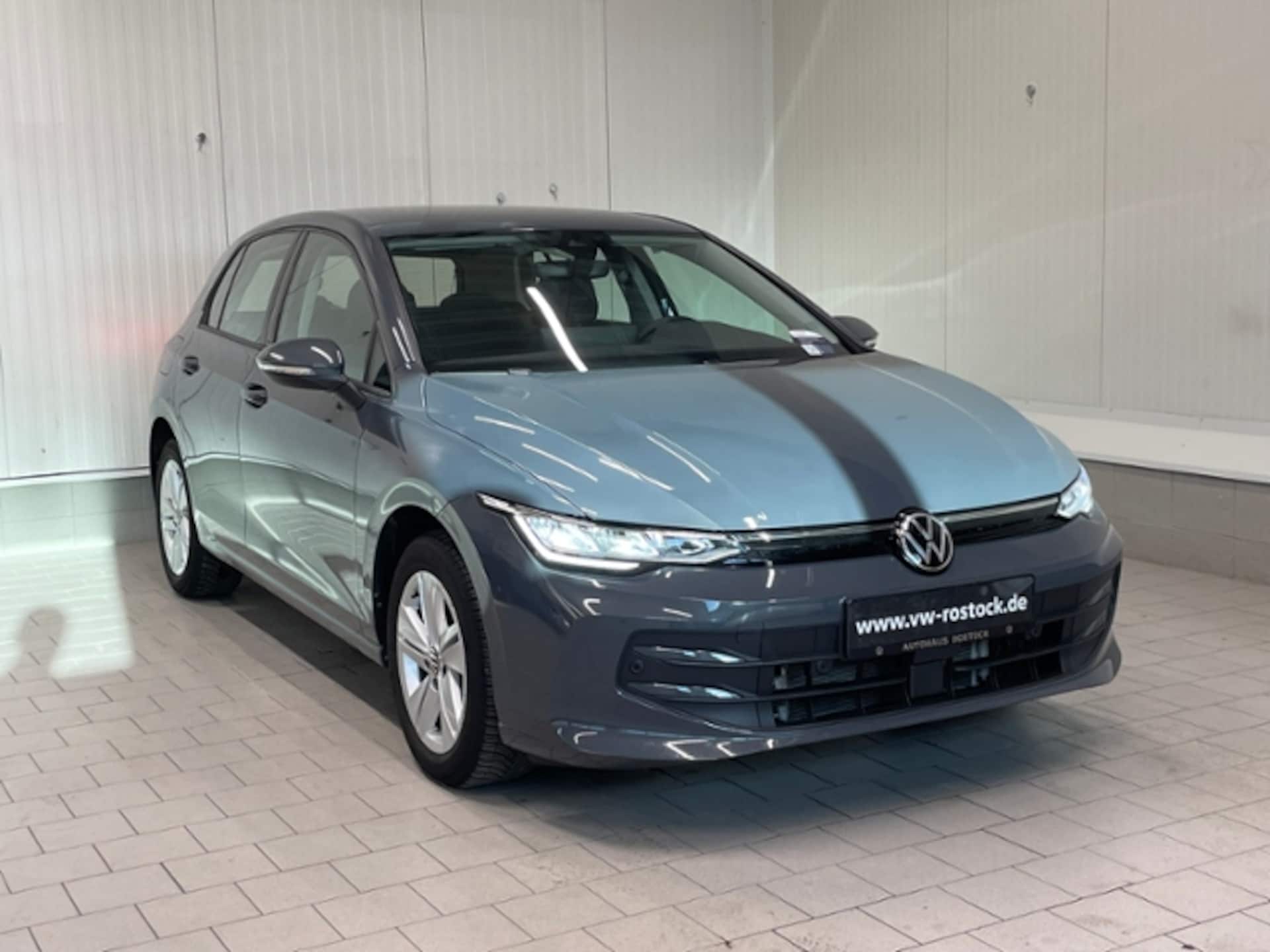 Volkswagen Golf Life