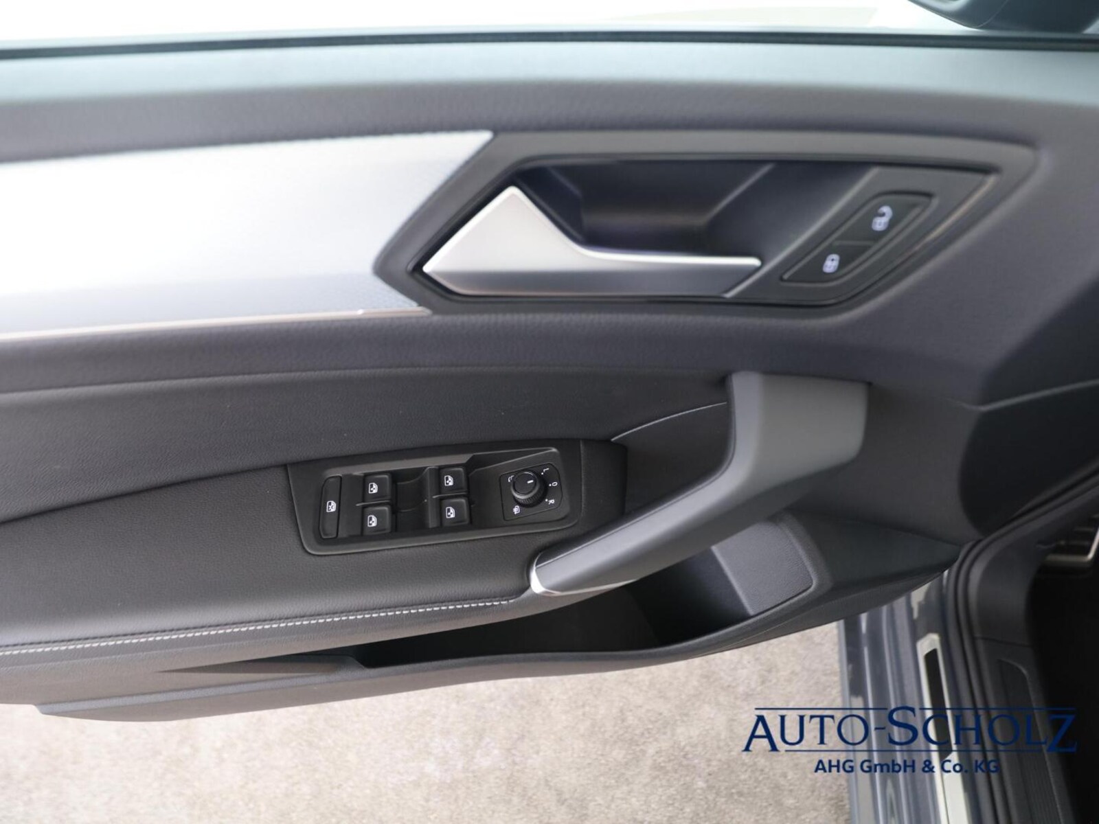 Volkswagen Touran – Bild 6
