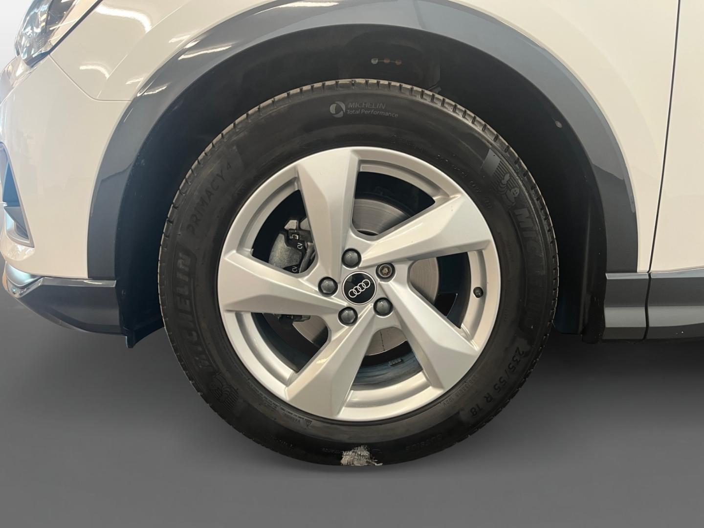 Bild som visar Audi Q3 Q3 35 TFSI Proline advanced 150 hk S tronic - för mer information kontakta din Audi Partner