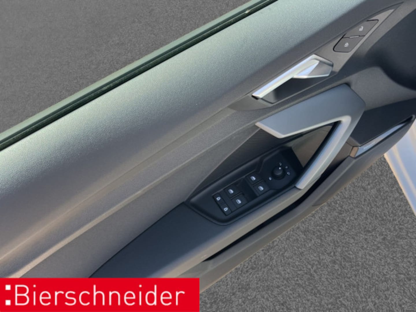 Bild über Audi A3 Sportback 30 TFSI S tronic - für weitere Informationen kontaktieren Sie den Audi Partner