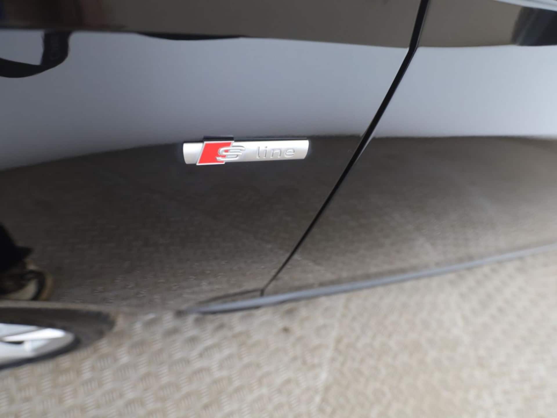 Audi A4 Avant S line