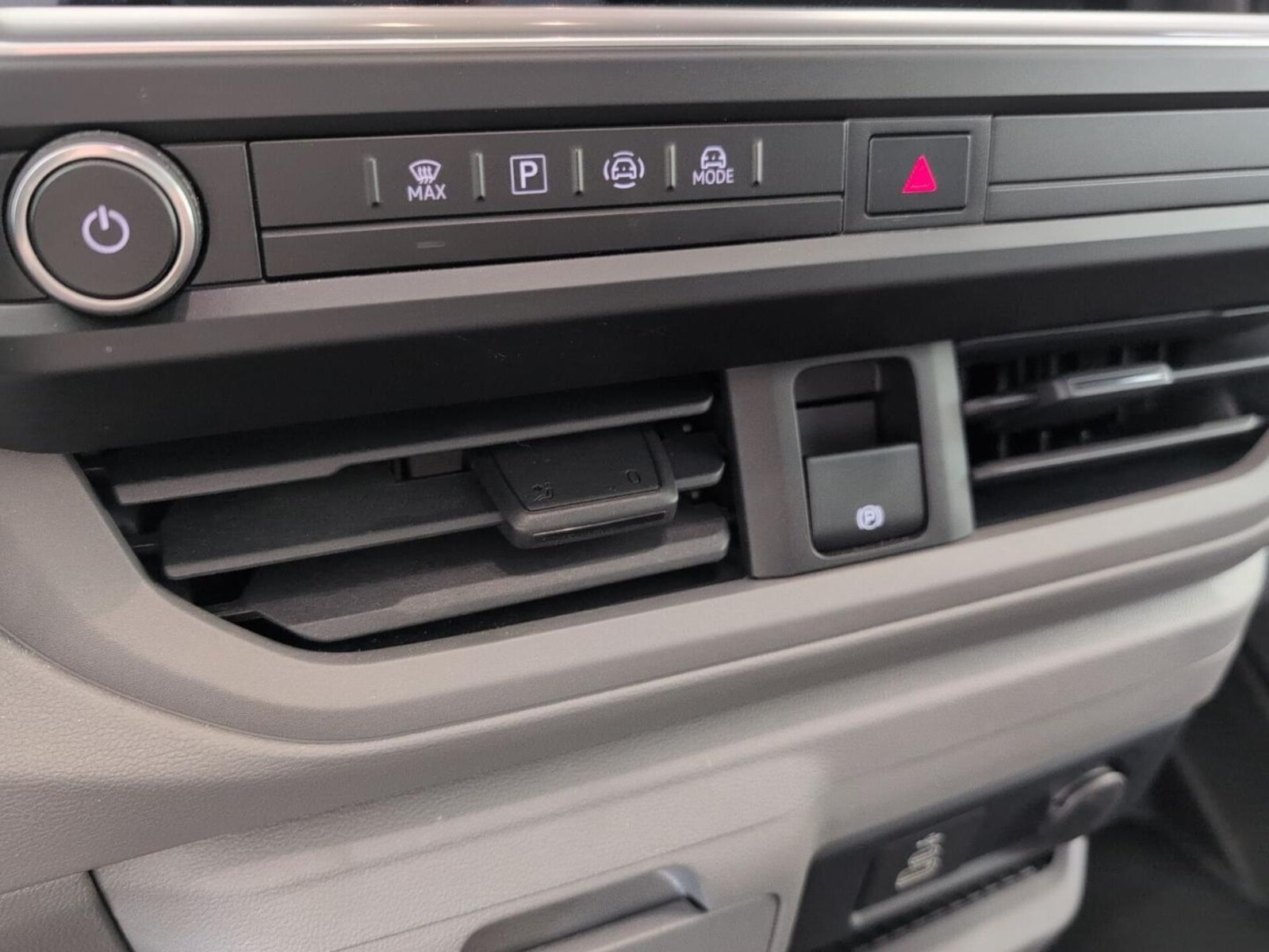 Volkswagen Transporter Kasten kurzer Radstand – Bild 16