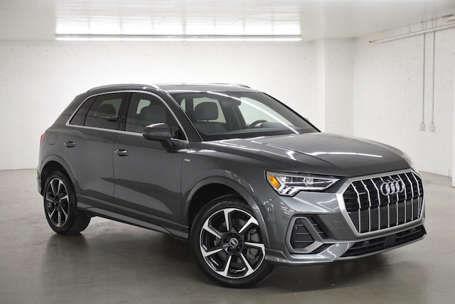 Image de {{modelName}} 2023 Audi Q3 SUV 