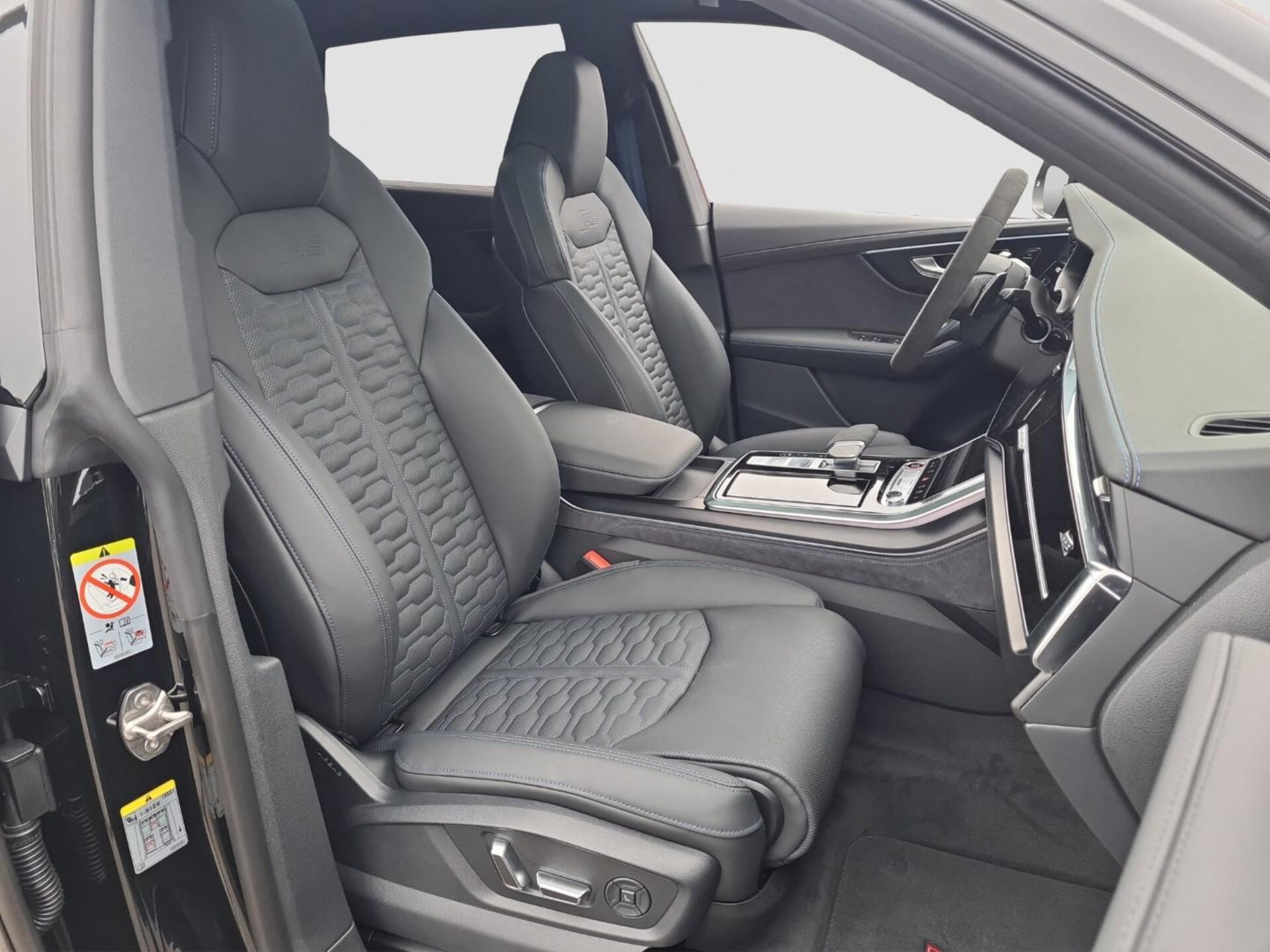 Audi RS Q8 SUV performance
