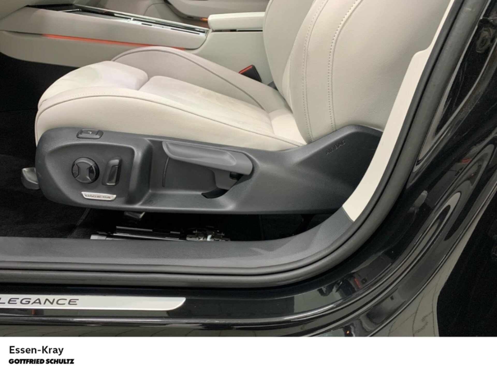 Volkswagen Passat Elegance