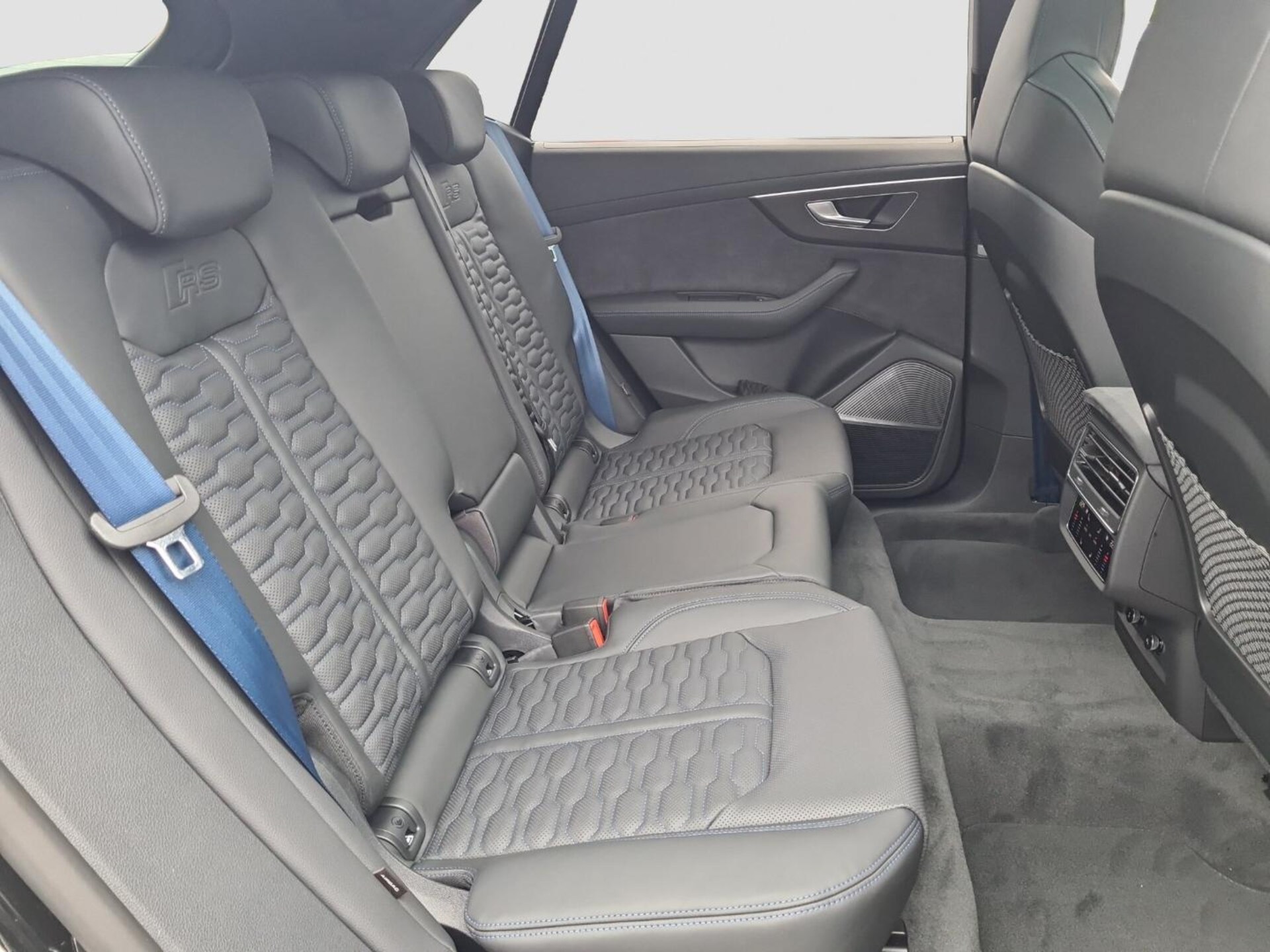 Audi RS Q8 SUV performance