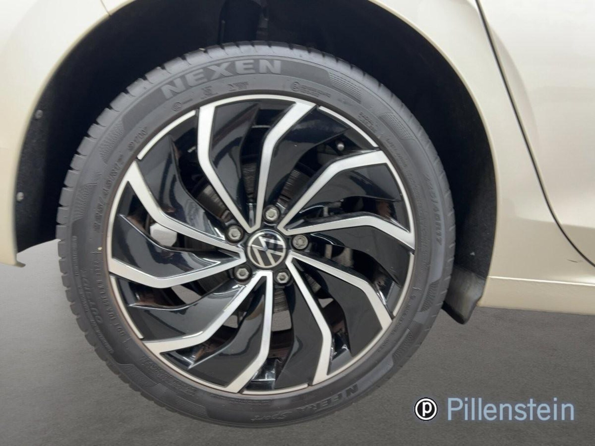 Volkswagen Golf MOVE
