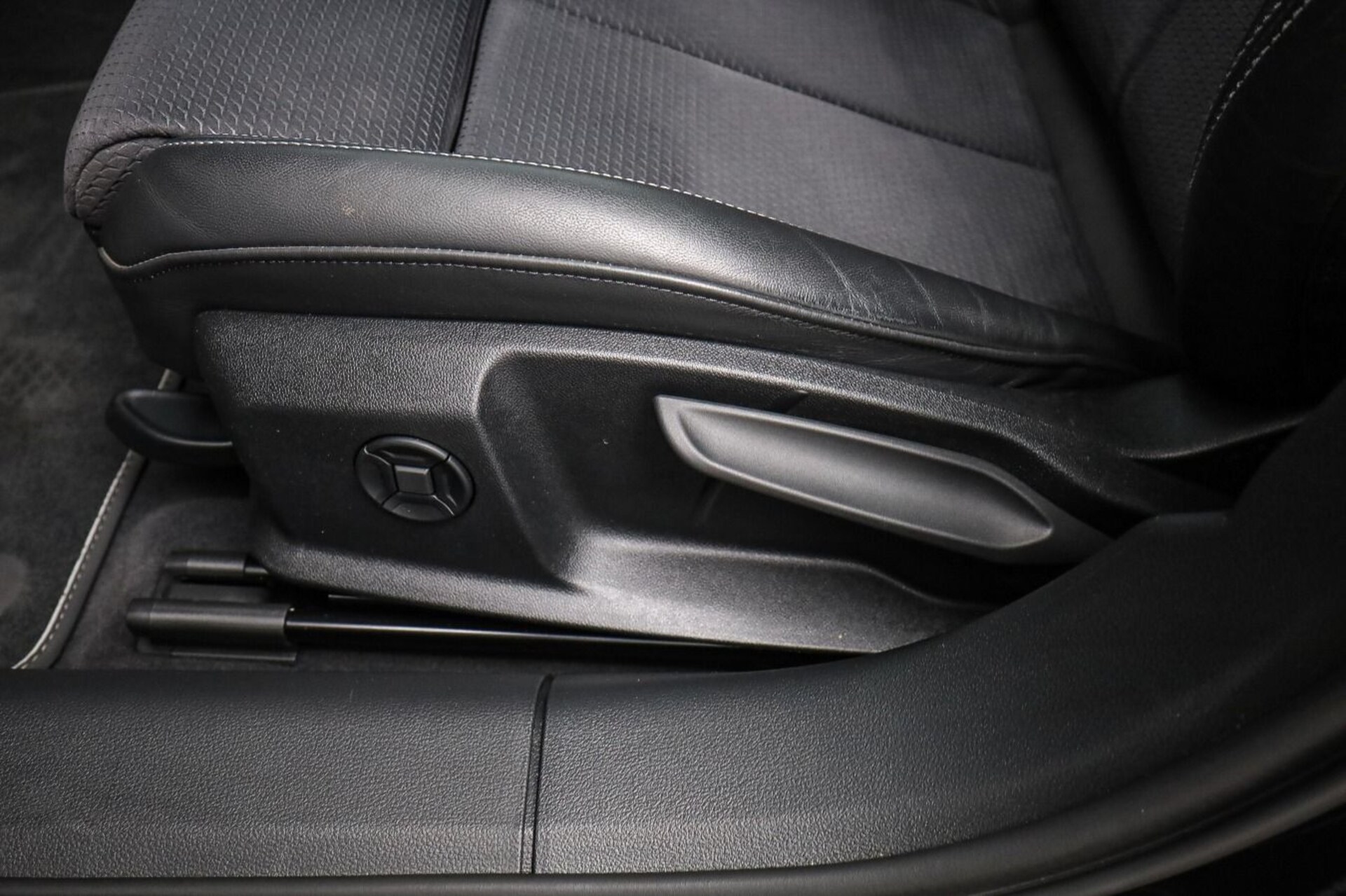 Audi A6 Limousine TFSI e Advanced