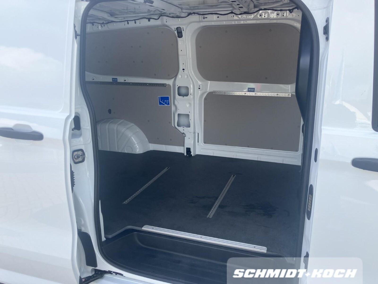 Volkswagen Transporter Kasten langer Radstand – Bild 8