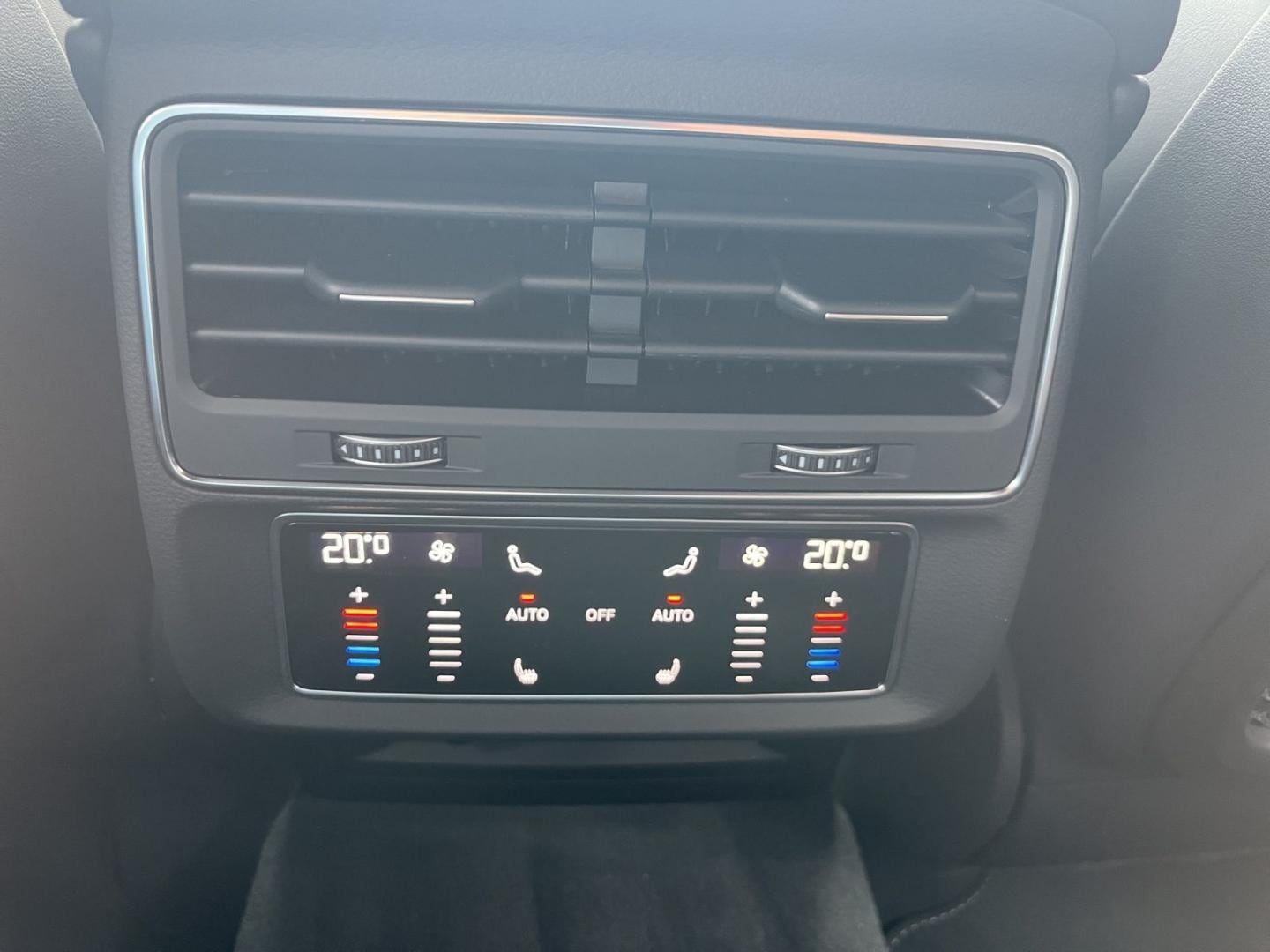 Bild über Audi Q7 SUV S line business TDI quattro 210 kW tiptronic - für weitere Informationen kontaktieren Sie den Audi Partner