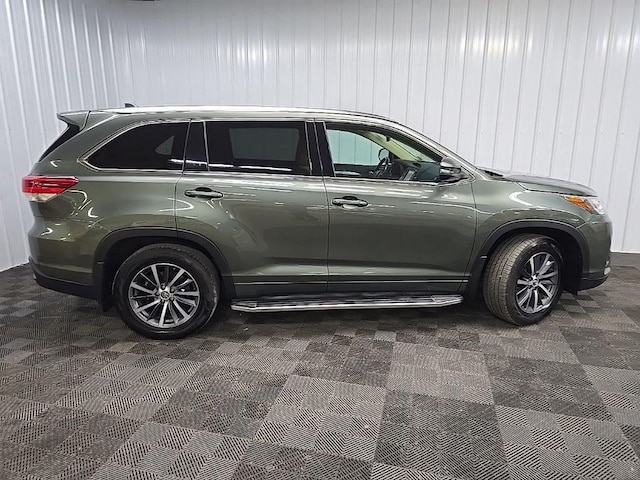2017 Toyota Highlander