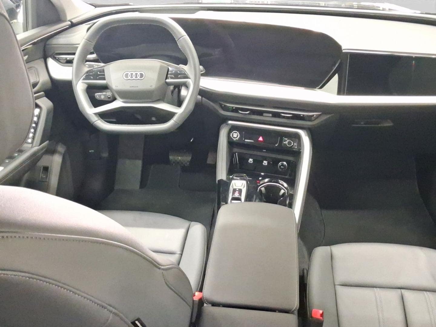 Bild über Audi Q5 SUV TFSI quattro 150 kW S tronic - für weitere Informationen kontaktieren Sie den Audi Partner