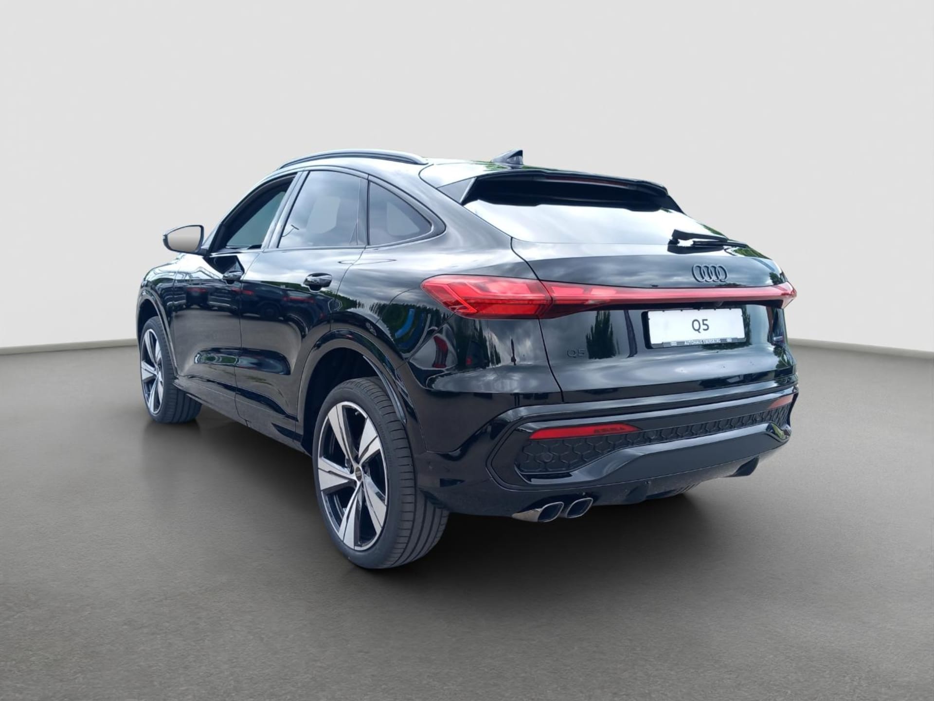 Audi Q5 Sportback edition one