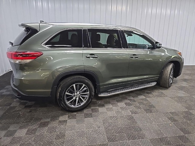 2017 Toyota Highlander