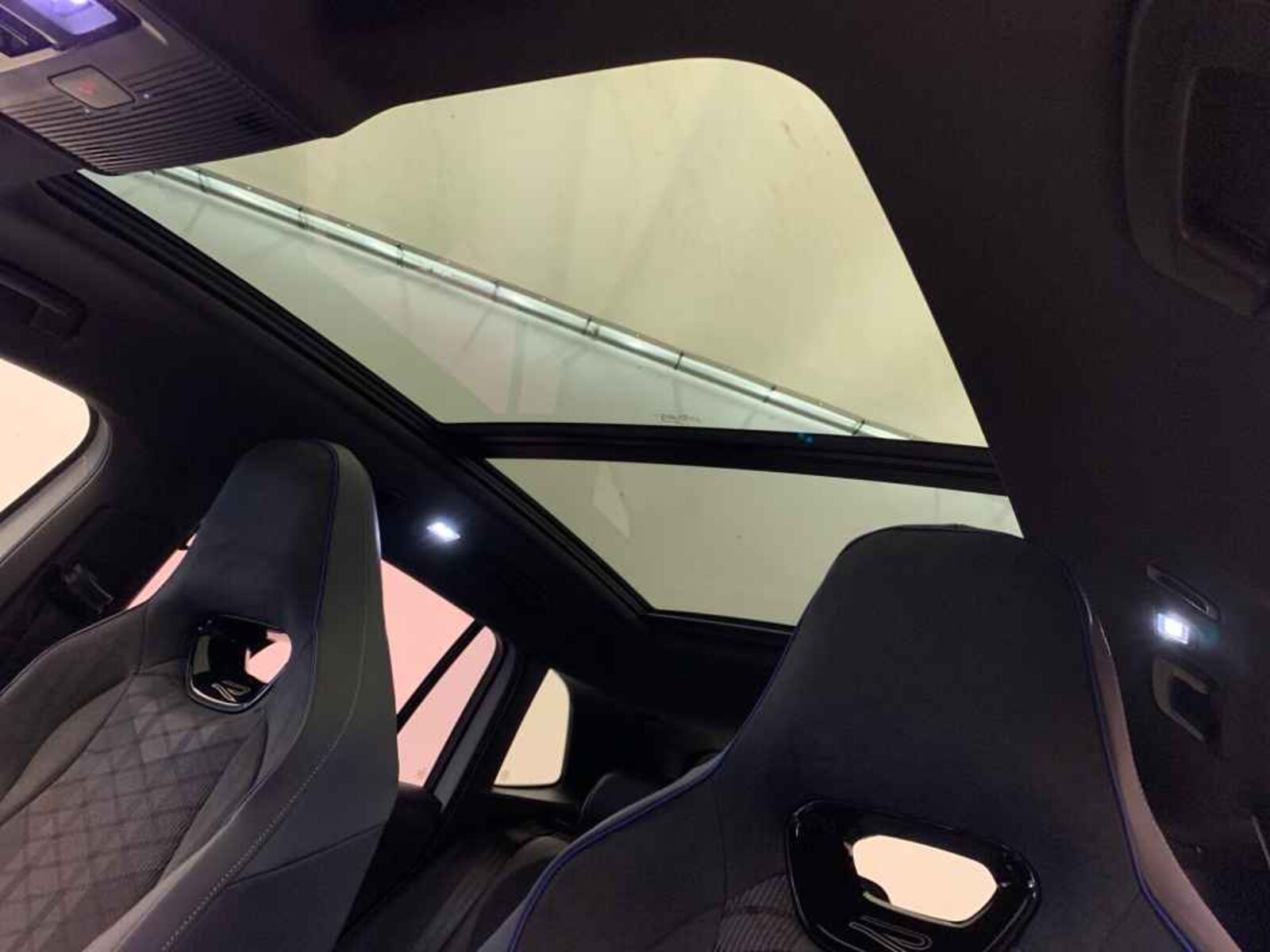 Volkswagen Tiguan – Bild 18