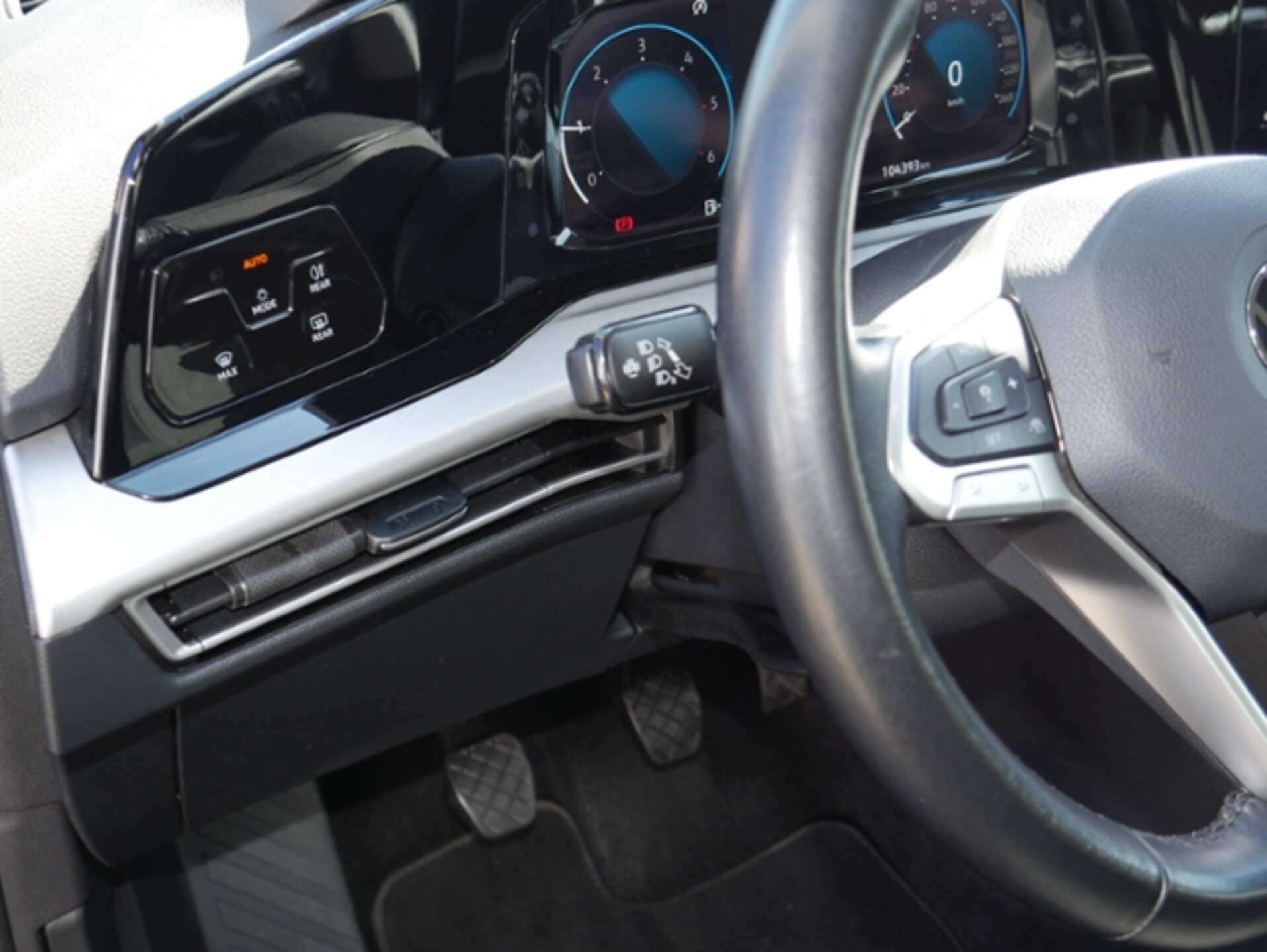 Volkswagen Golf Variant Life