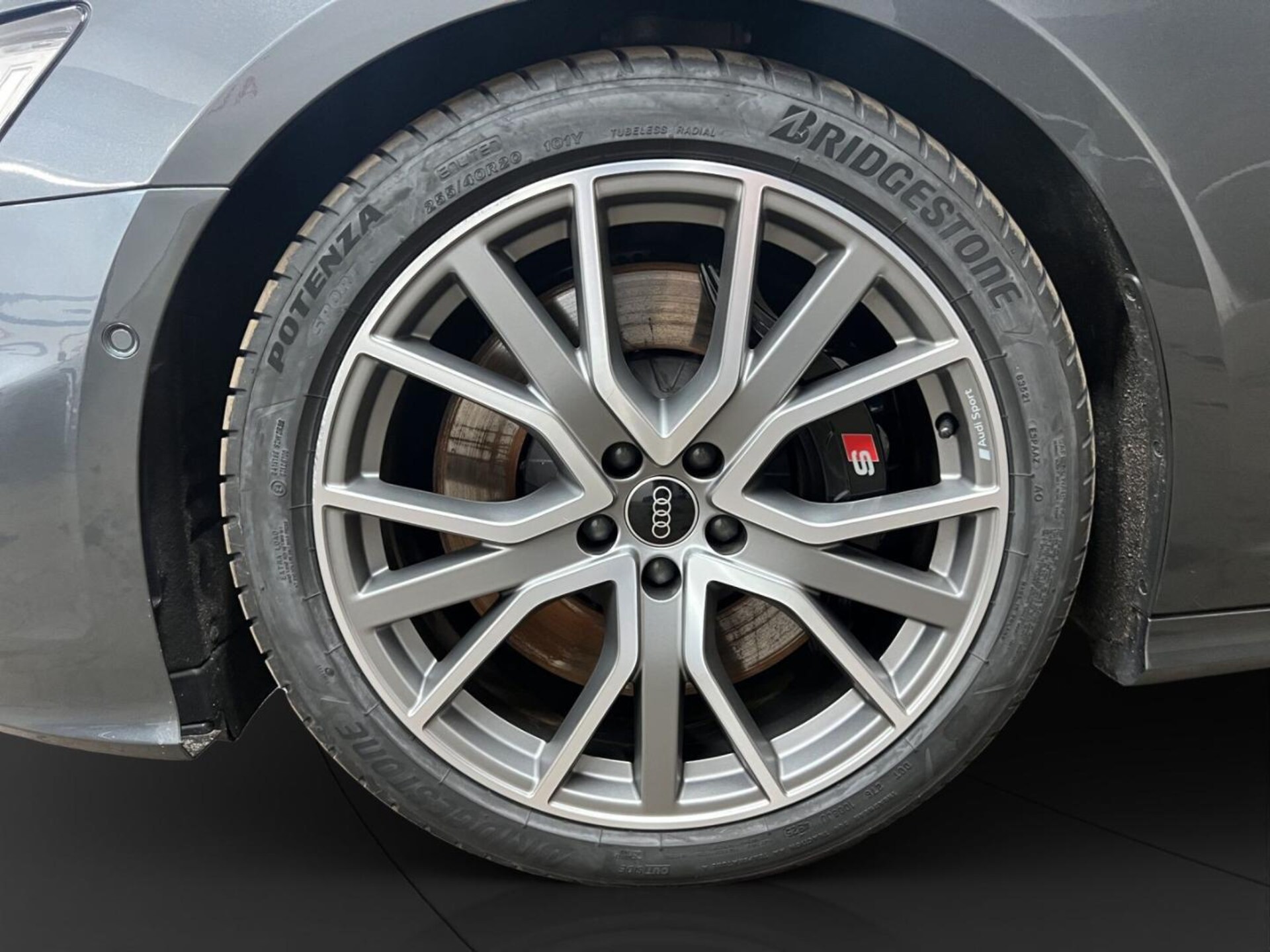 Audi S6 Avant
