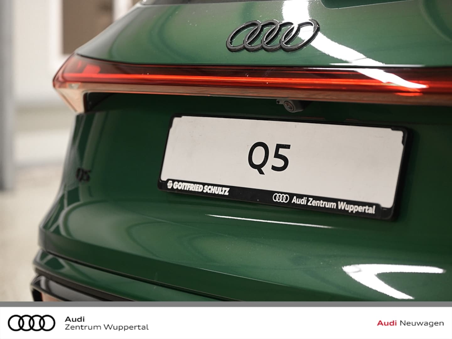 Bild über Audi Q5 SUV TDI quattro 150 kW S tronic - für weitere Informationen kontaktieren Sie den Audi Partner