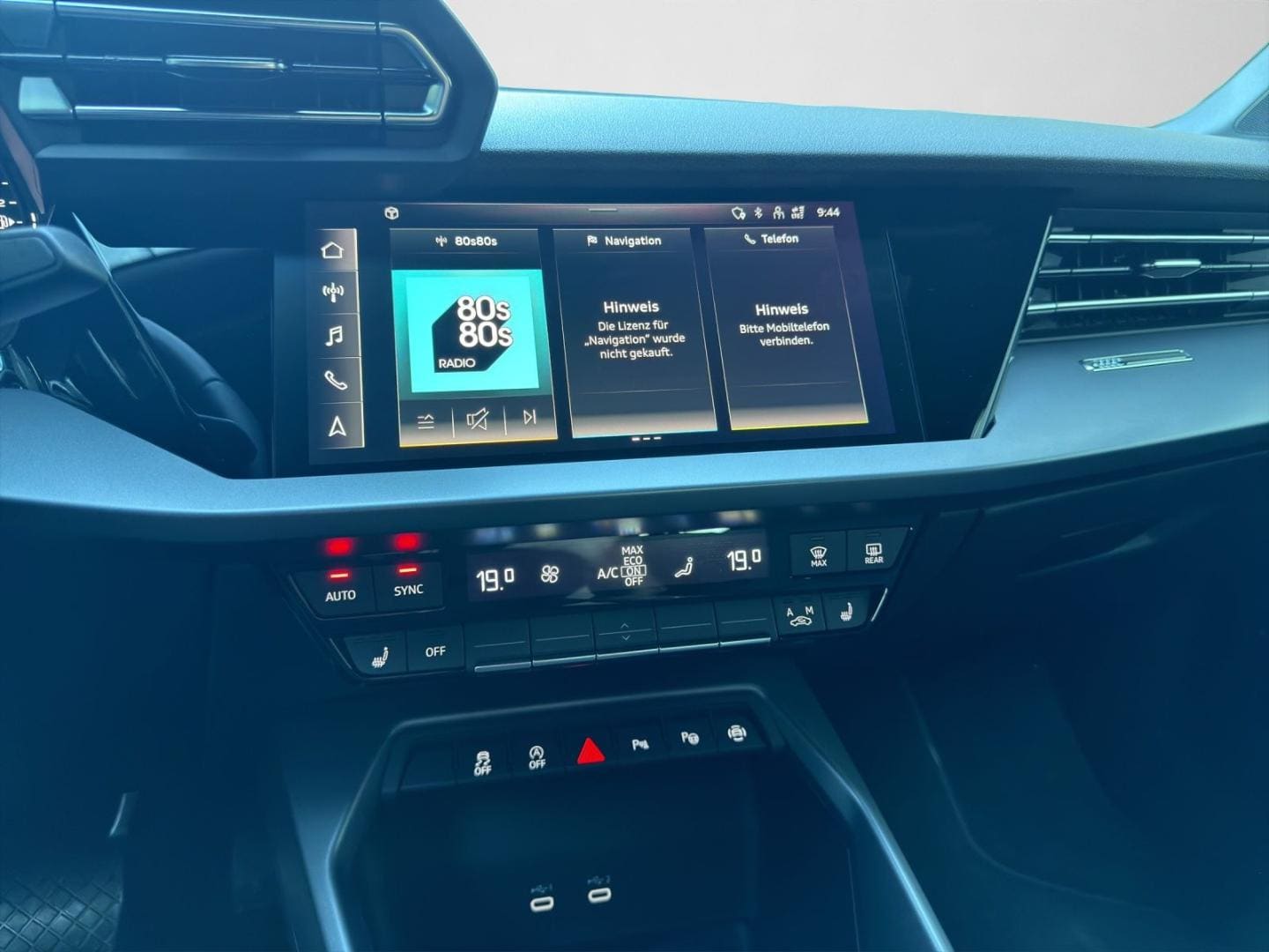 Bild über Audi A3 allstreet 35 TFSI S tronic - für weitere Informationen kontaktieren Sie den Audi Partner