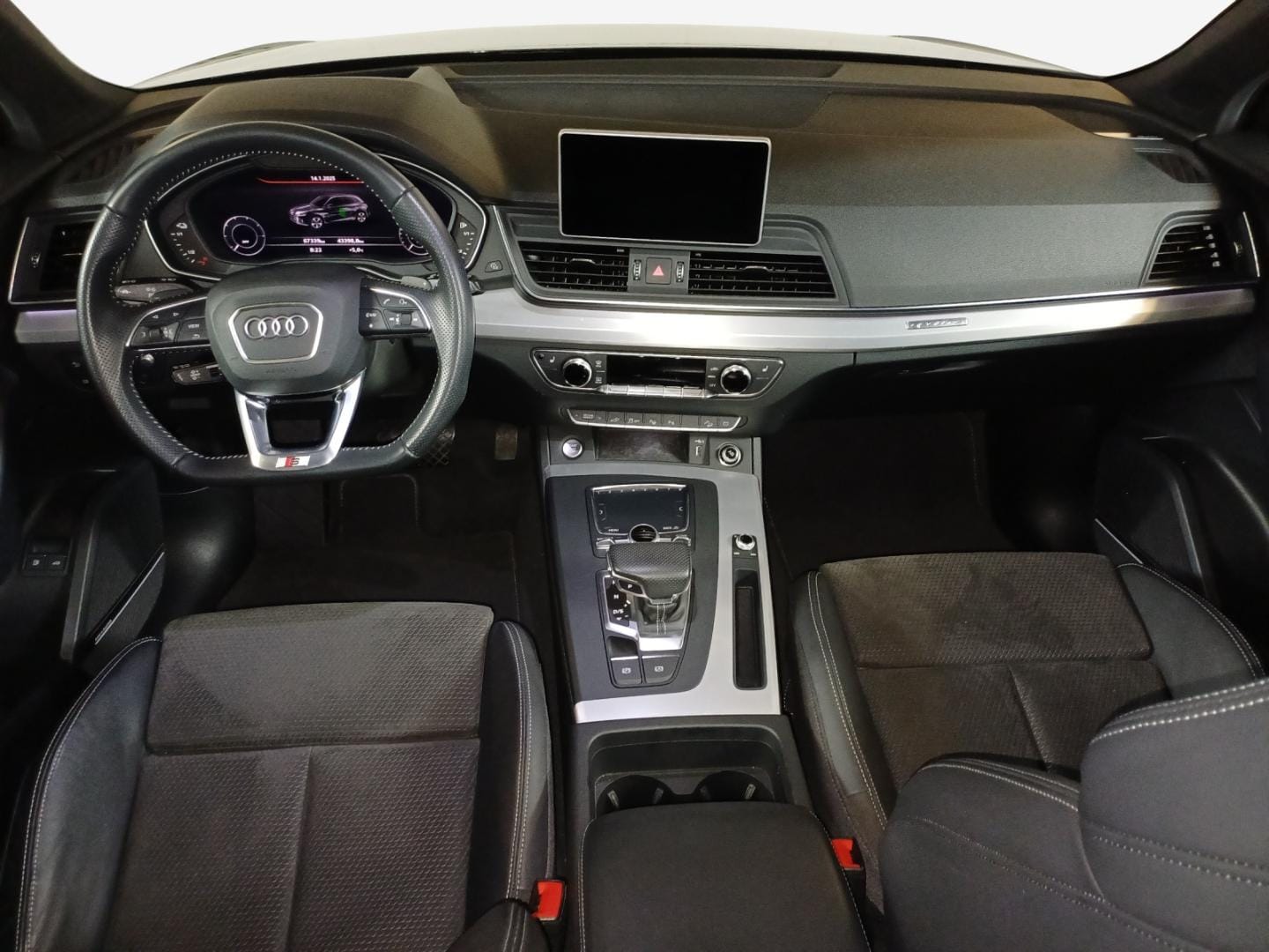 Image about Audi Q5 TFSI e Sport 55 TFSI e quattro 270 kW (367 ch) S tronic