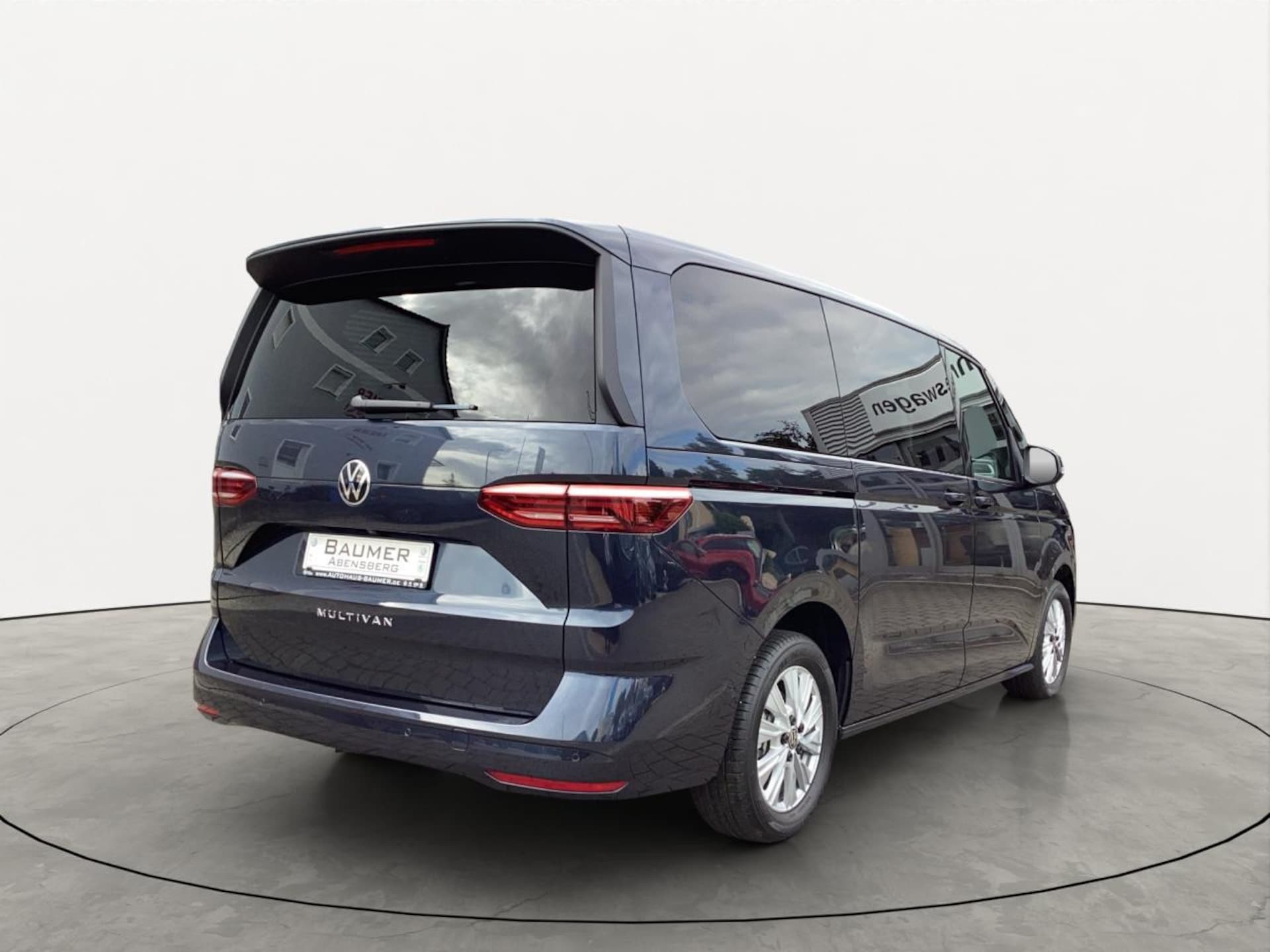 Volkswagen Multivan Langversion Basis-Modell