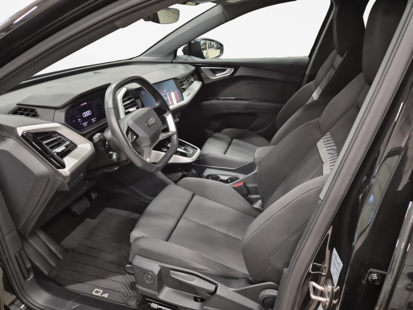 Bild som visar&nbsp;Audi Q4 e-tron&nbsp;Q4 45 e-tron Proline advanced 210,00 kW - för mer information kontakta din Audi Partner