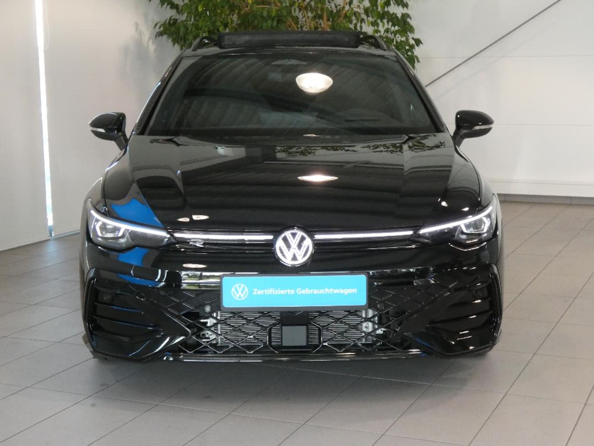 Volkswagen Golf Variant R-Line