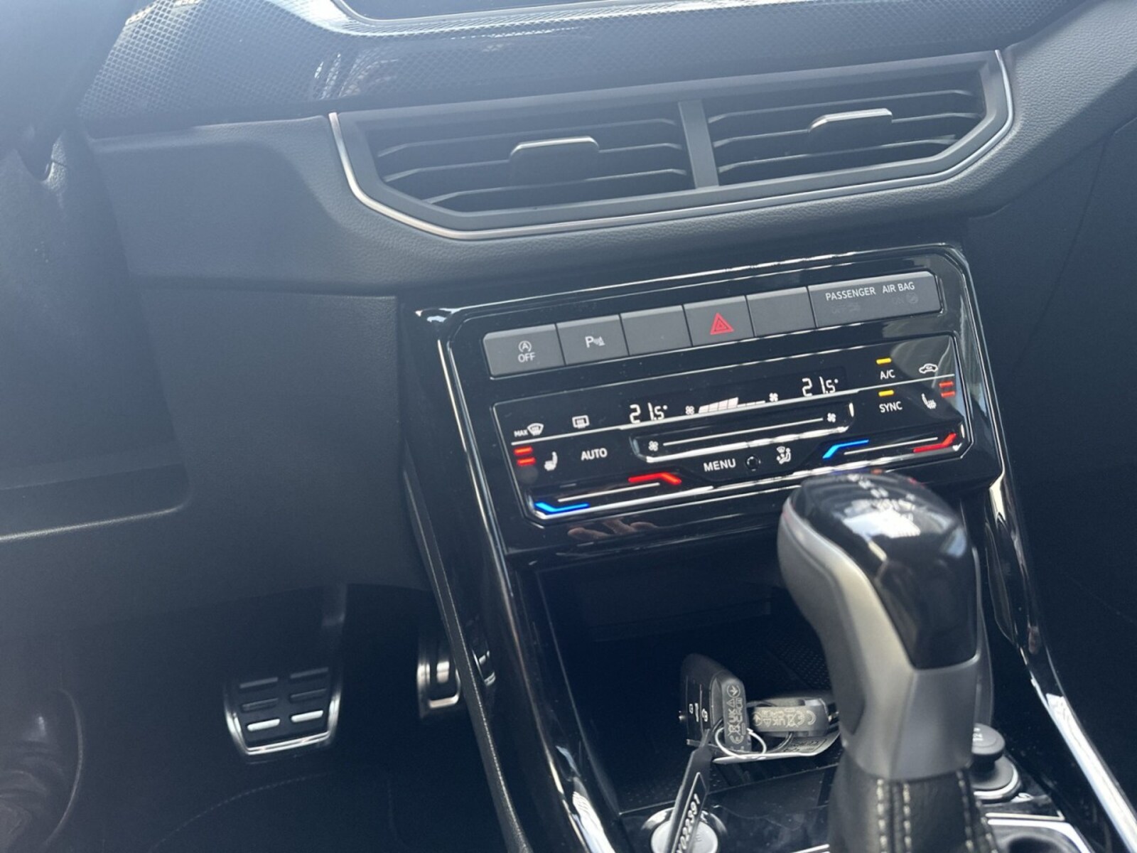 Volkswagen T-Cross – Bild 10