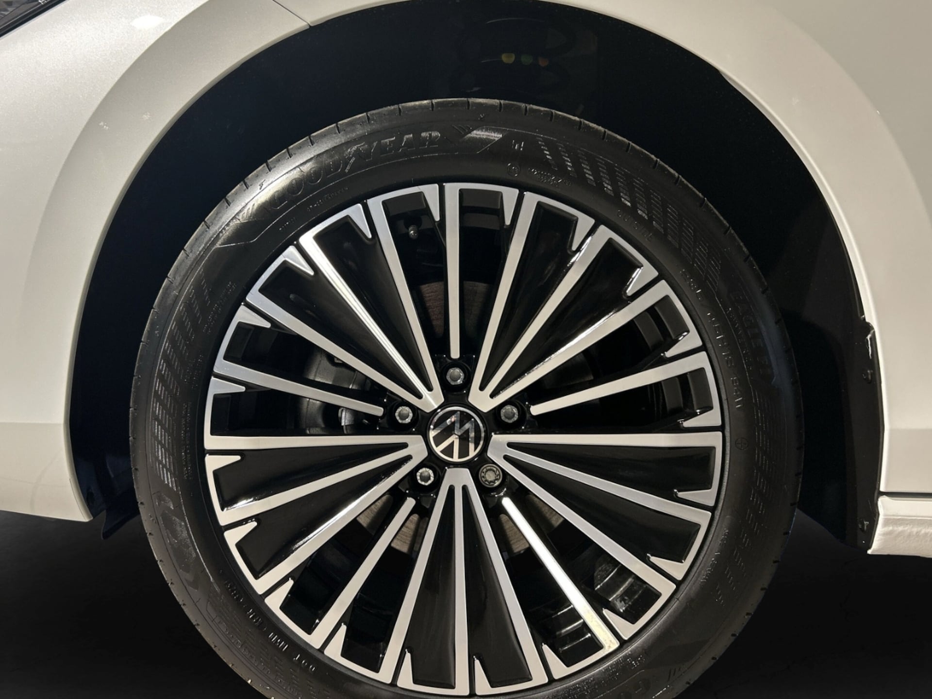 Volkswagen Passat Elegance