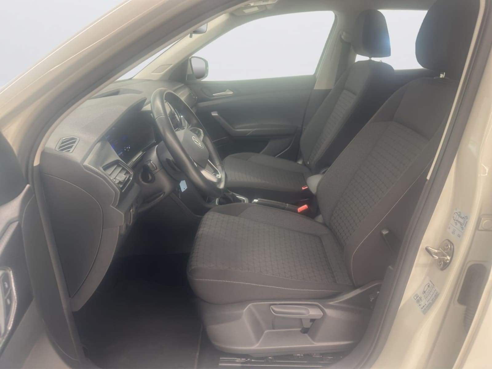 Volkswagen T-Cross – Bild 9