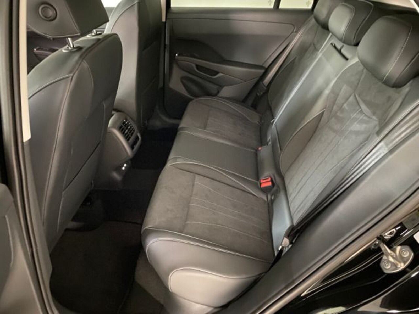 Volkswagen T-Roc – Bild 13